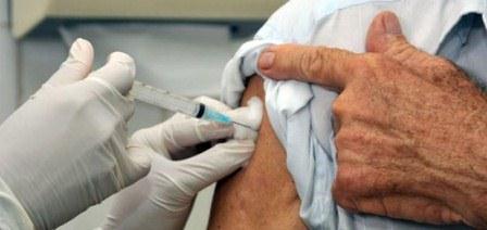 Vacinação Contra Gripe - Pitanguinha Foto:Marco Antônio/Secom *** Local Caption *** Vacinação Contra Gripe